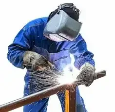Утеплённые ворота гаража из профнастила - картинка сварщик